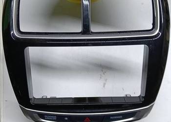 Ramka do radia Mitsubishi