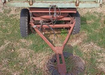 Rozrzutnik obornika , przyczepa do bel