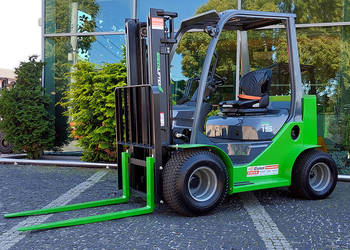 wózek widłowy terenowy Greenlifter D15 1,5 t diesel 2WD