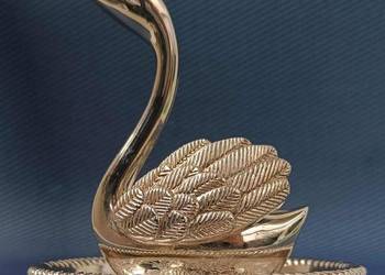 Figurka/stojak do biżuterii łabędź na tacce