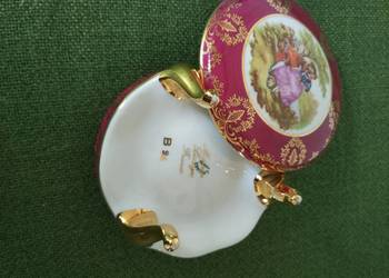Porcelana   Meissner Limoges KB 24 puzderko na nóżkach