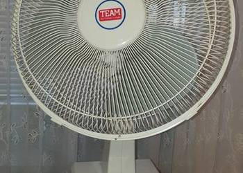 Stary wentylator biurkowy   TEAM INTERNATIONAL 12" DESK FAN VT-40 220V 45W