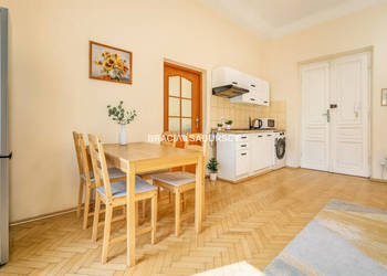 Mieszkanie Kraków Długa 76.6 metrów 2-pok