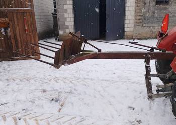 Ładowacz czołowy na tył ciągnika