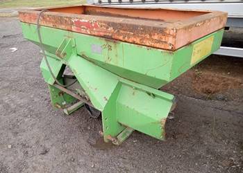 Rozsiewacz nawozów Brzeg 700l