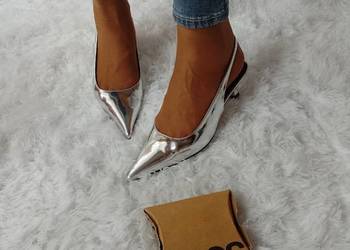 (39) ASOS Design/Srebrne czółenka z odkrytą piętą z Londynu, NOWE