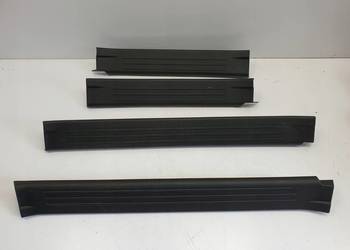 SsangYong Korando III LISTWY PROGOWE komplet