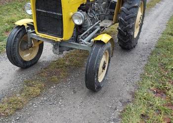 Ciągnik Ursus C-328 - C-330 Zarejestrowany