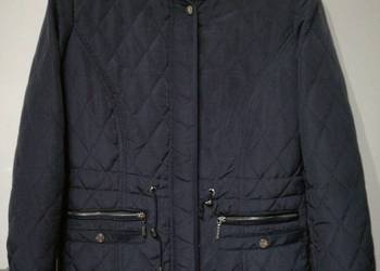 Kurtka damska w kolorze szarym modnie pikowana