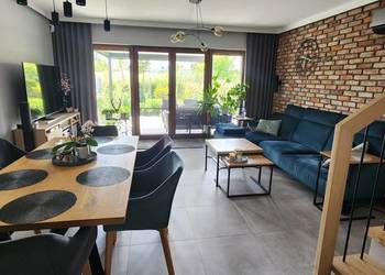 Dom, szeregowiec, skrajny segment z garażem Luboń