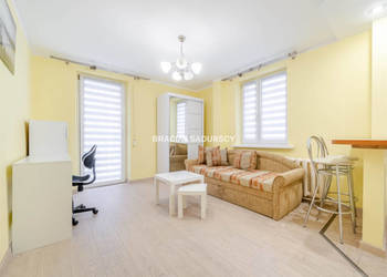 Oferta wynajmu mieszkania Kraków Racławicka 32m 2 pokojowe