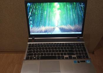 LAPTOP SAMSUNG NP550P5C 4 GB/240GB, 15,6"2xbaterie ładowarka,Torba,JBL