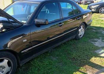 Mercedes e klasa okular na części