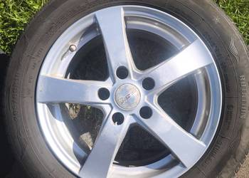 Sprzedam 4 felgi aluminiowe R16 z oponami zimowymi