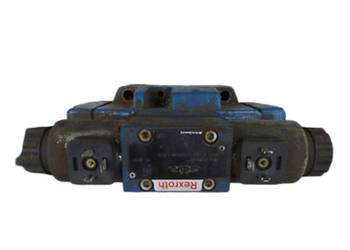 Rexroth R900944207 (4WE 6 J62/EG24N9K4/B10) Zawór elektrohydrauliczny