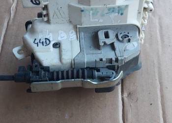 Zamek drzwi lewy tył AUDI A4 B8 6-PIN  8K0839015C