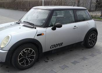 Mini Cooper 2006, 1.6, benzyna, automat, 151 tys.