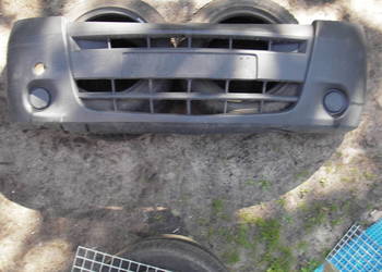 Zderzak Renault Master 2.5 dci 04