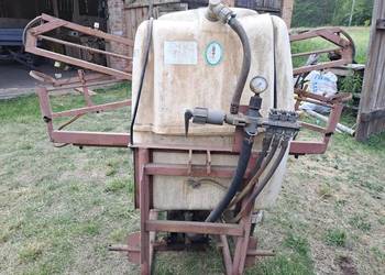 Opryskiwacz polowy 300 Litrów