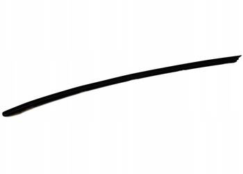 VOLVO V70 S80 lewa pionowa listwa szyby czolowej 31214492