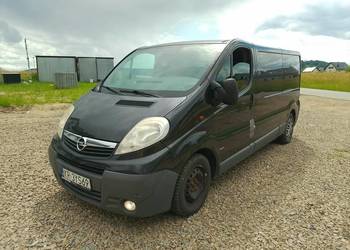 Sprzedam Opel Vivaro 2.0 CDTI 116KM rok 2007 6 skrzynia wersja long 3 osob