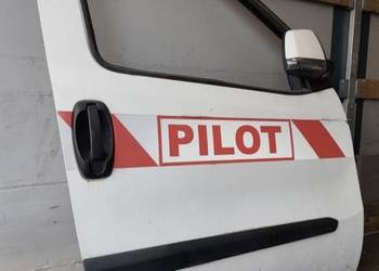 Drzwi prawe kompletne Fiat Doblo max 2020r. Oraz inne części