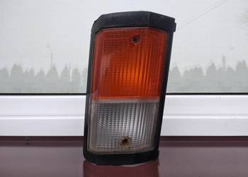 Fiat 125p kierunkowskaz kierunek migacz prawy pasażera lampa postojowa