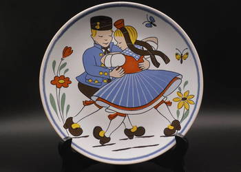 Talerz ceramiczny z Waechtersbach dekoracja przedstawiająca tańczącą parę