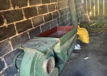 Sprzedam pilnie mieszalnik z śrutownikiem i dmuchawę