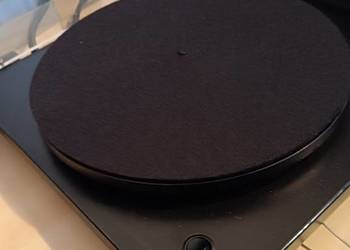 Gramofon Rega Planar P3