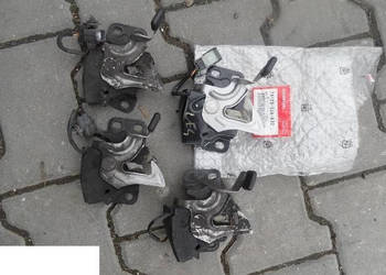 HONDA LEGEND 2006-2009 ZAMEK MASKI