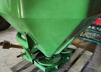 Rozsiewacz nawozu Amazone 600l