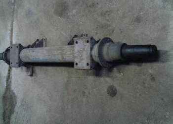 Oś  przyczepa D83