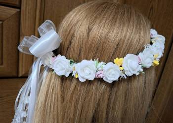 Wianek komunijny ze stokrotkami