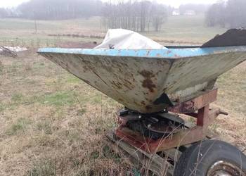 Rozsiewacz do nawozów 800 litrów