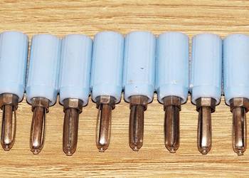 Wtyki bananowe 4 mm sprężyste skręcane niebieskie, zestaw 8 sztuk RETRO PRL
