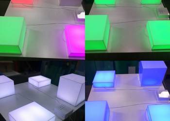 ekspozytor pleksi 20x20x10 cm LED rgb  emplast kubik led