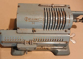 Maszynka do liczenia _ FELIKS _ kalkulator _ zabytek techniki