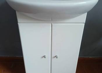 Szafka łazienkowa ze zlewem WC bateria