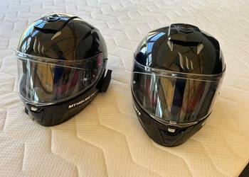 kaski motocyklowe MT Helmets 2 sztuki M plus Intercom
