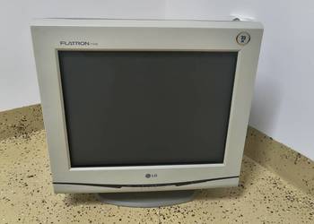 Monitor kineskopowy LG Flatron F700B - 300 zł