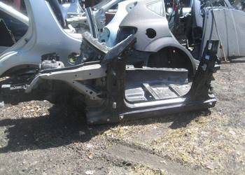 mercedes 204 w204 c klasa 07> podłużnica fartuch próg słupek lewy kod c197