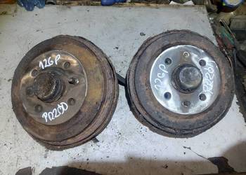 FIAT 126P Maluch piasta przód zwrotnica bęben