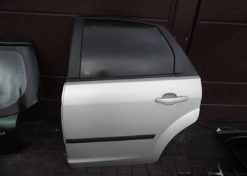 FORD FOCUS MK2 5D HB DRZWI LEWY TYŁ KOLOR O3