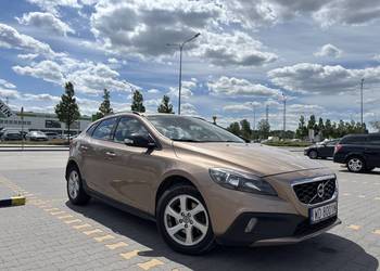 Volvo V40 Cross Country 1.6 2013 – Zadbany, Serwisowany, Gotowy do Jazdy