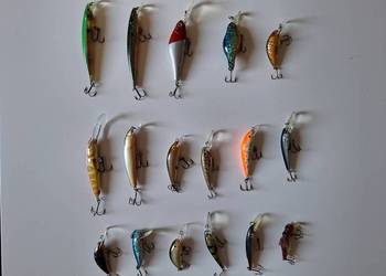 Przynęty wędkarskie spinningowe 17 szt.: Woblery 3 g - 9 g.