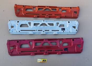 IVECO STRALIS BLACHA MOCOWANIE UCHWYT ZAWIASU ATRAPY