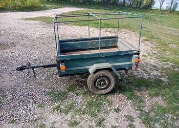 Przyczepka samochodowa