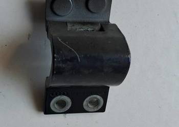 Zawias klapy bagażnika Audi 100 / A6 C4 Avant – 4A9827299D – Oryginał
