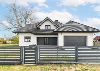 ⋆ Nowoczesny dom z garażem – wysoki standard ⋆